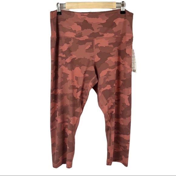 LULULEMON Align Cropped 21" Leggings in Heritage 365 Camo Brier Rose - Picture 4 of 10